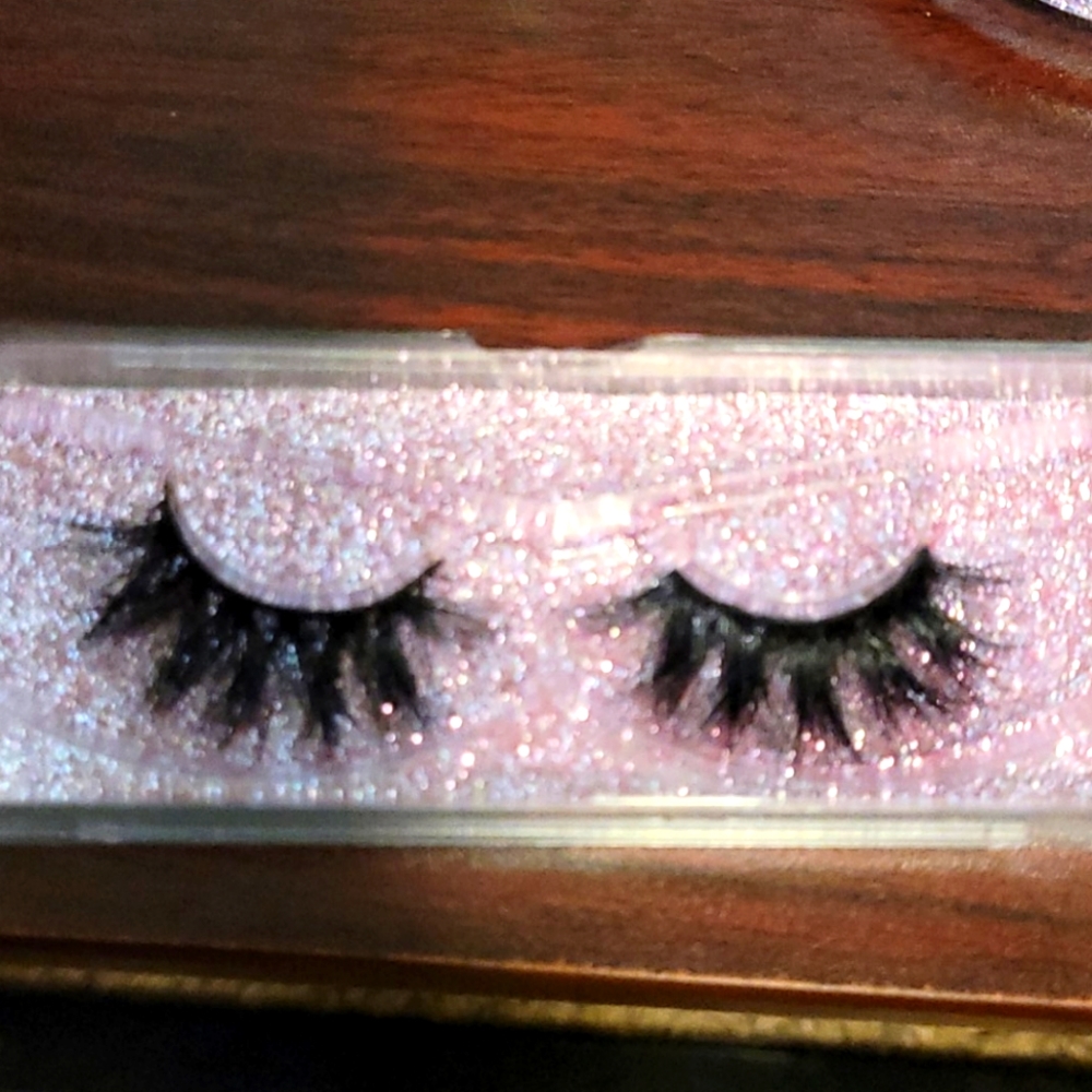 Fake eyelashes